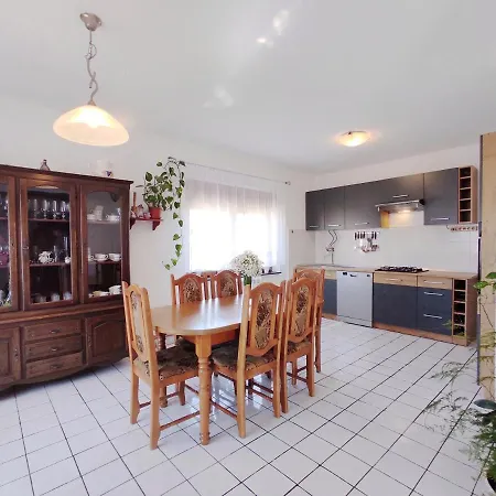 Apartament Ivy